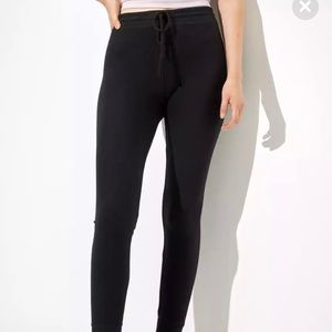 AE Super High-Waisted Soft Plush Legging | Medium